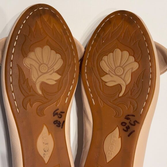 Born Anah Pinkish Tan Leather Ballet Flats With Bows Women’s Size 6.5M - Picture 14 of 14